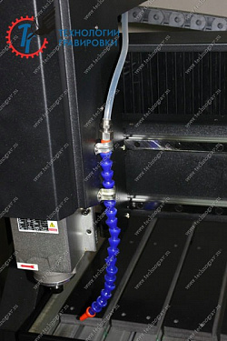 Система жидкостного охлаждения инструмента (Подача смазочно-охлаждающей жидкости (СОЖ).  �3