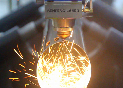 Волоконный лазерный станок для резки металлов Senfeng SF-3015M - 1500 Ватт.  �5