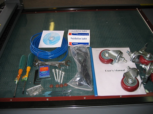 Планшетный плоттер HC-1215.  �5